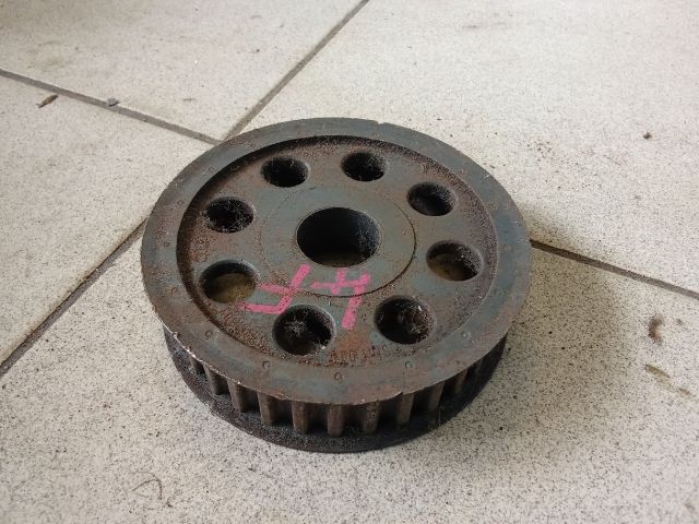 bontott AUDI A6 C6 Főtengely Szíjtárcsa