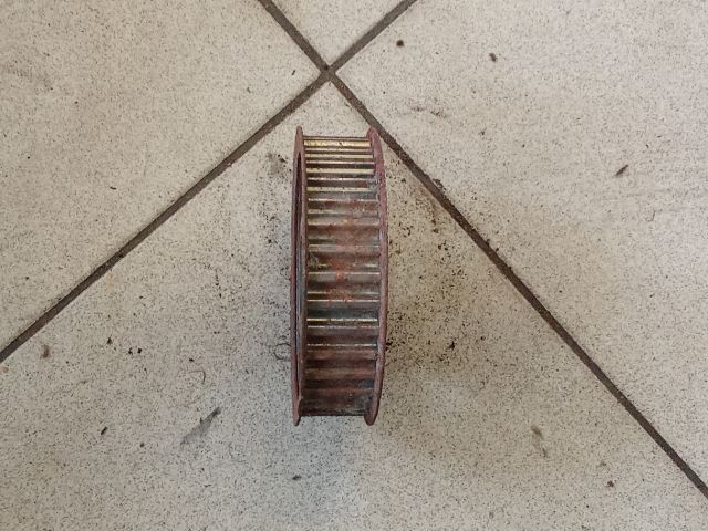 bontott AUDI A6 C6 Főtengely Szíjtárcsa