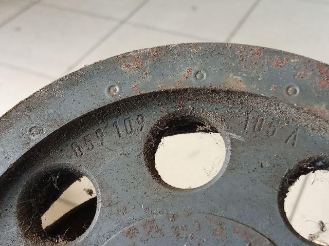 bontott AUDI A6 C6 Főtengely Szíjtárcsa