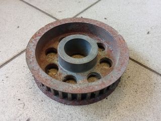 bontott AUDI A6 C6 Főtengely Szíjtárcsa