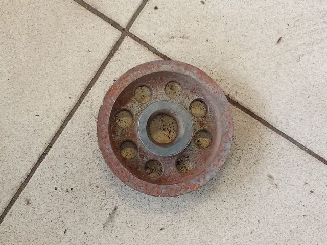 bontott AUDI A6 C6 Főtengely Szíjtárcsa