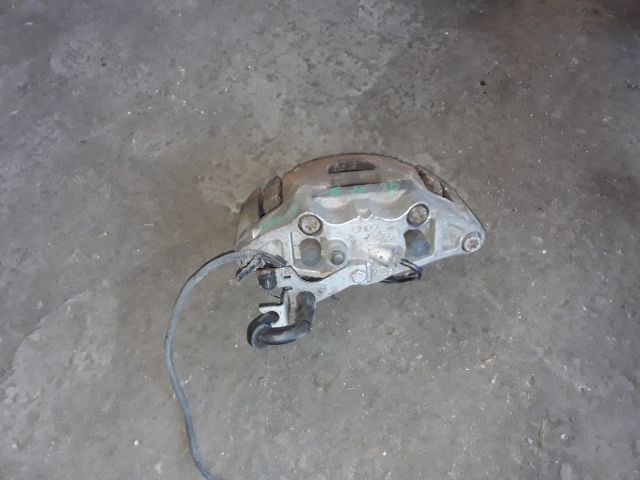 bontott AUDI A6 C6 Jobb első Féknyereg Munkahengerrel