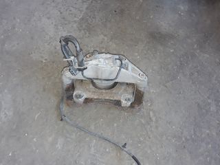 bontott AUDI A6 C6 Jobb első Féknyereg Munkahengerrel