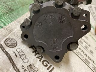 bontott AUDI A6 C6 Kormányszervó Motor (Hidraulikus)