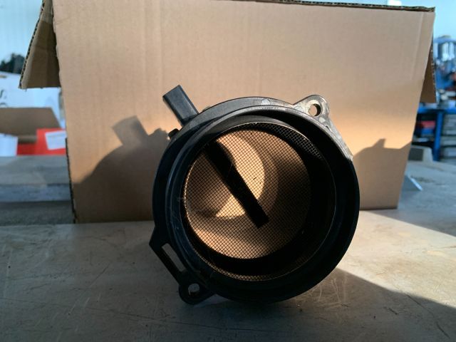 bontott AUDI A6 C6 Légtömegmérő