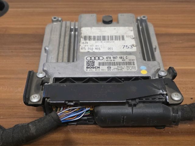 bontott AUDI A6 C6 Motorvezérlő