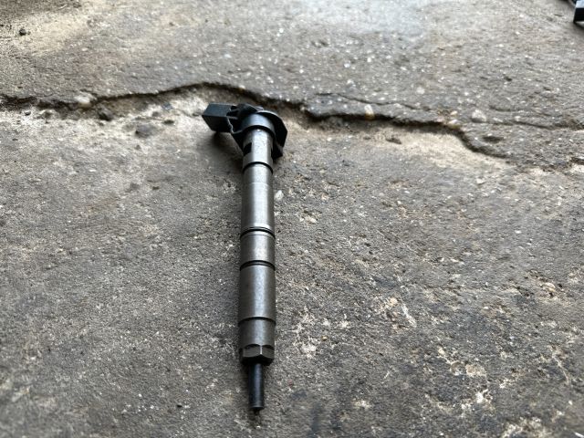 bontott AUDI A6 C6 Porlasztó (1 db)