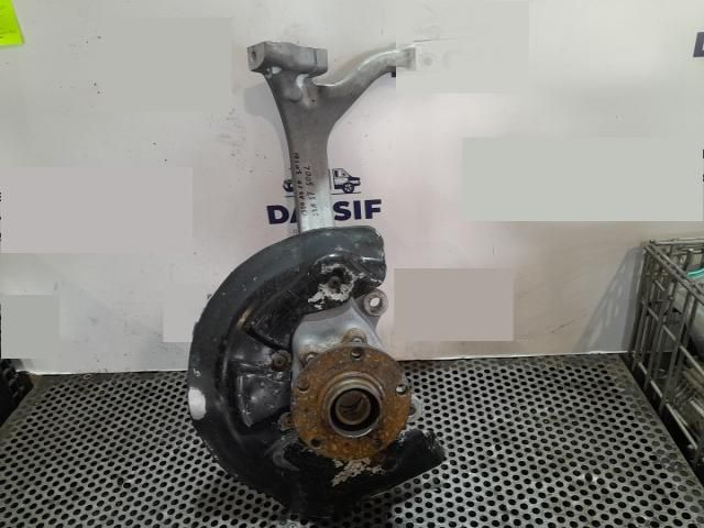 bontott AUDI A6 C6 Bal első Csonkállvány