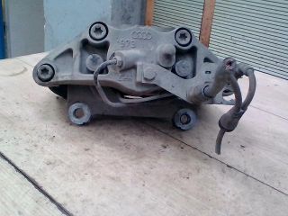 bontott AUDI A6 C6 Bal első Féknyereg Munkahengerrel