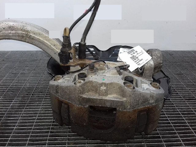 bontott AUDI A6 C6 Bal első Féknyereg Munkahengerrel