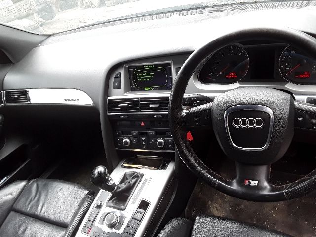 bontott AUDI A6 C6 Bal első Rugó