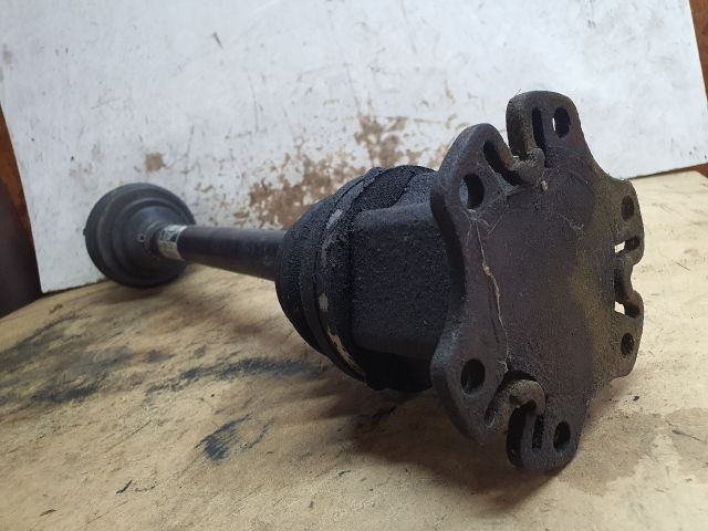 bontott AUDI A6 C6 Bal Féltengely