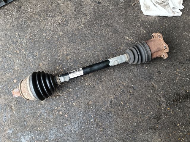 bontott AUDI A6 C6 Bal Féltengely