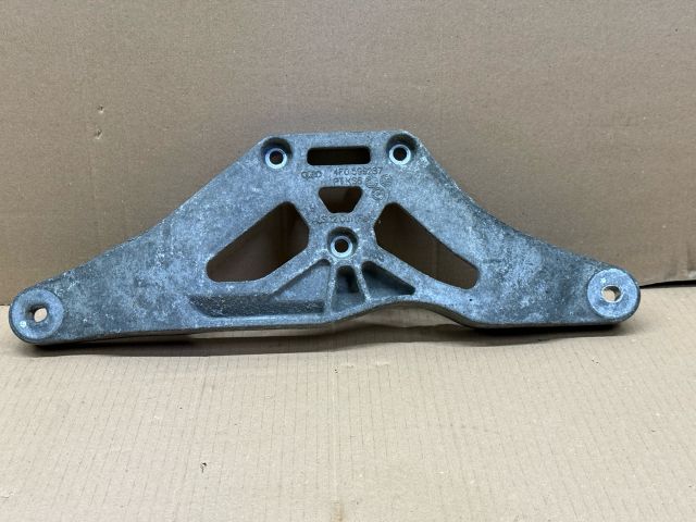 bontott AUDI A6 C6 Differenciálmű Tartó Bak