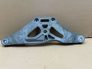 bontott AUDI A6 C6 Differenciálmű Tartó Bak