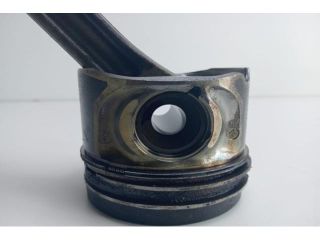 bontott AUDI A6 C6 Dugattyú és Hajtókar