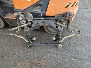 bontott AUDI A6 C6 Első Bölcső