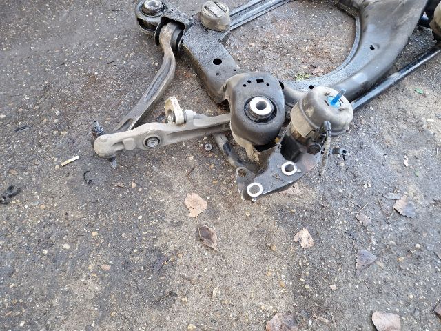 bontott AUDI A6 C6 Első Bölcső