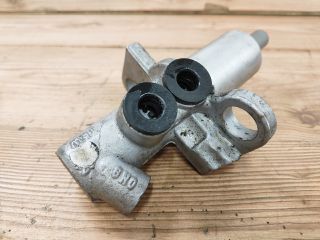 bontott AUDI A6 C6 Főfékhenger