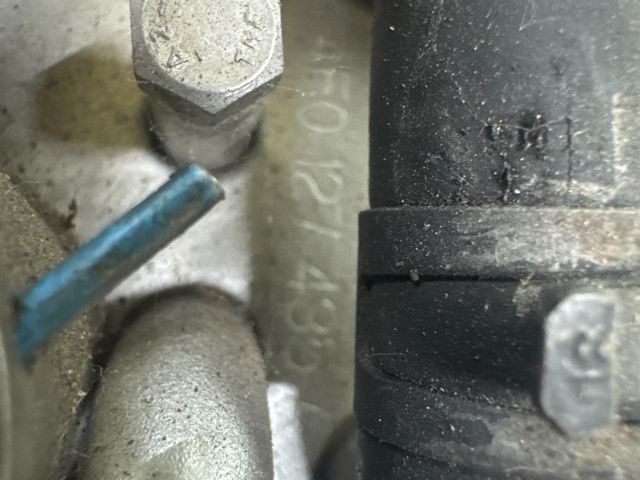 bontott AUDI A6 C6 Gázolajszűrő Ház