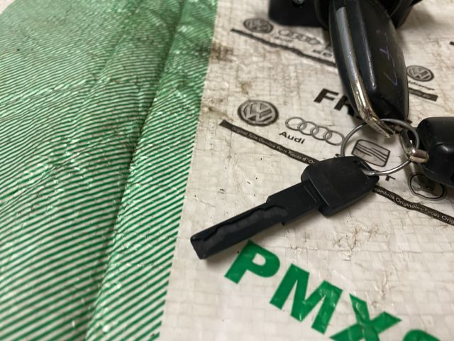 bontott AUDI A6 C6 Gyújtáskapcsoló