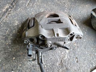 bontott AUDI A6 C6 Jobb első Féknyereg Munkahengerrel