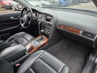 bontott AUDI A6 C6 Jobb első Féknyereg Munkahengerrel