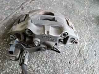 bontott AUDI A6 C6 Jobb első Féknyereg Munkahengerrel