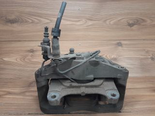 bontott AUDI A6 C6 Jobb első Féknyereg Munkahengerrel