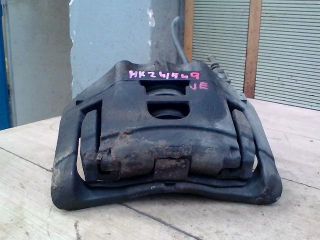 bontott AUDI A6 C6 Jobb első Féknyereg Munkahengerrel