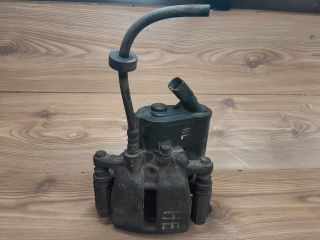 bontott AUDI A6 C6 Jobb hátsó Féknyereg Munkahengerrel