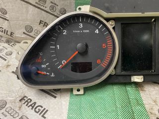 bontott AUDI A6 C6 Kilométeróra