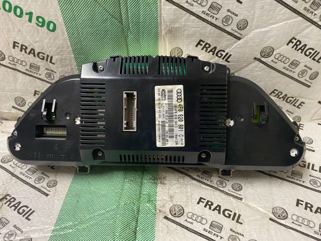 bontott AUDI A6 C6 Kilométeróra