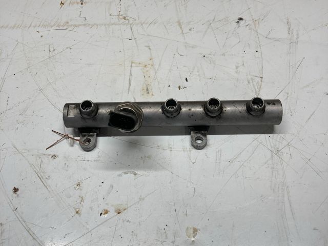 bontott AUDI A6 C6 Közösnyomócső