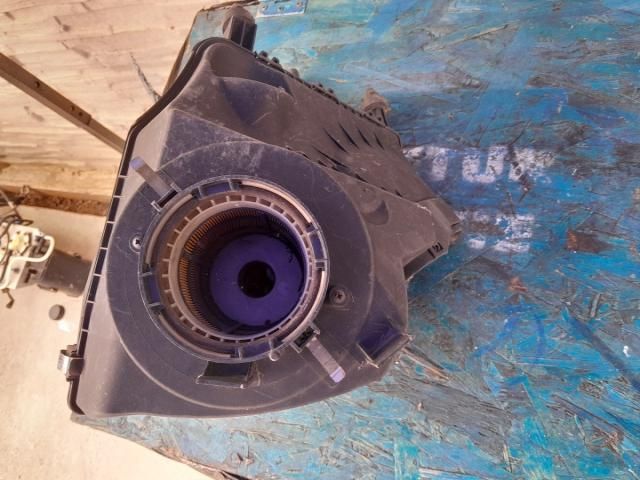 bontott AUDI A6 C6 Légszűrő Ház