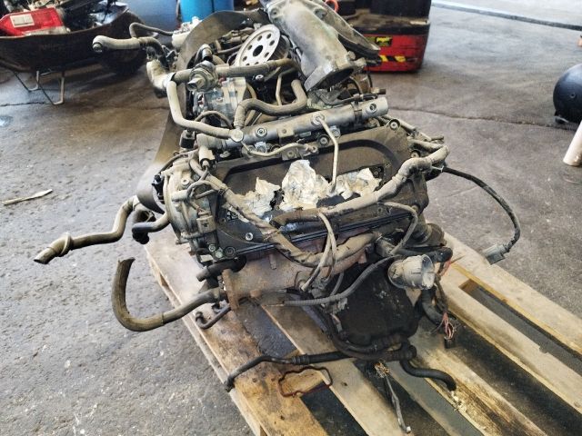 bontott AUDI A6 C6 Motor (Fűzött blokk hengerfejjel)