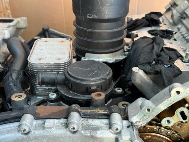 bontott AUDI A6 C6 Motor (Fűzött blokk hengerfejjel)