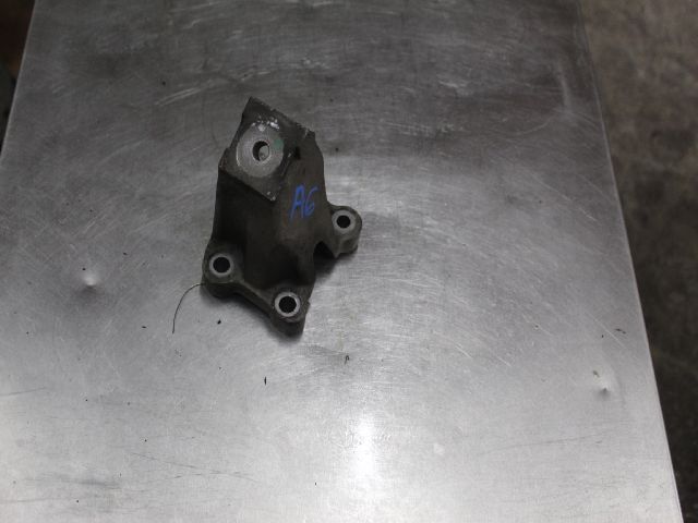 bontott AUDI A6 C6 Motor Tartó Bak (Fém)