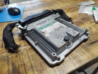 bontott AUDI A6 C6 Motorvezérlő