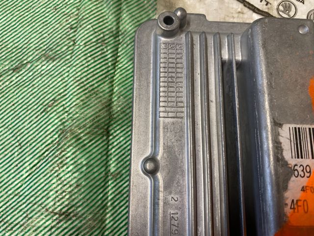 bontott AUDI A6 C6 Motorvezérlő