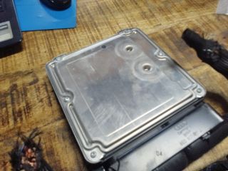 bontott AUDI A6 C6 Motorvezérlő