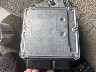bontott AUDI A6 C6 Motorvezérlő