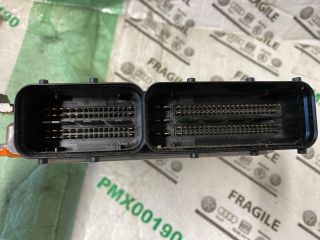 bontott AUDI A6 C6 Motorvezérlő