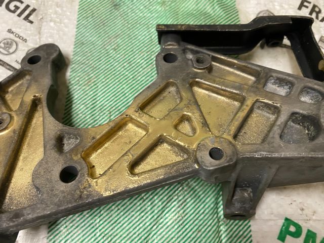 bontott AUDI A6 C6 Nagynyomású Szivattyú Bak