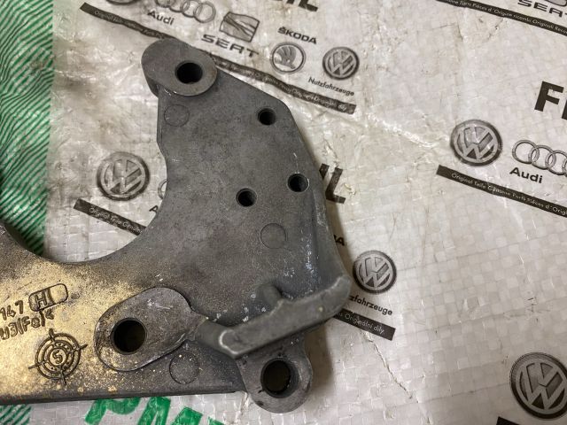 bontott AUDI A6 C6 Nagynyomású Szivattyú Bak