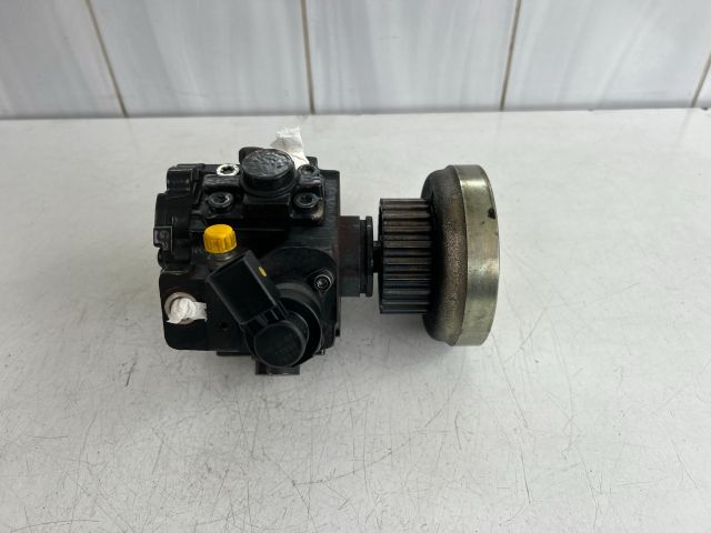 bontott AUDI A6 C6 Nagynyomású Szivattyú