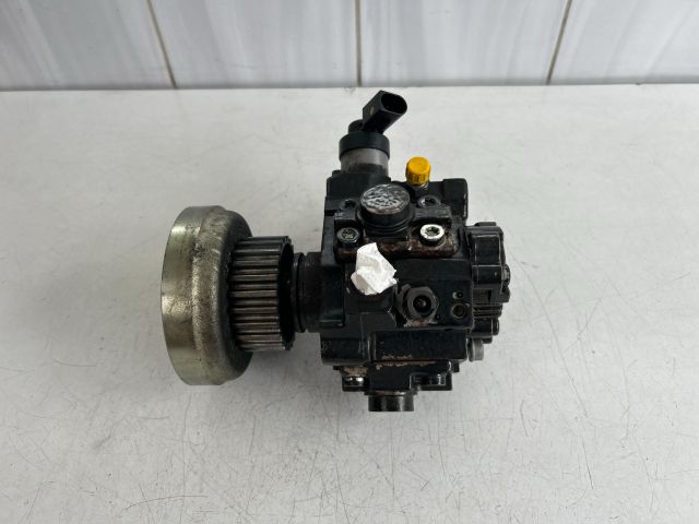 bontott AUDI A6 C6 Nagynyomású Szivattyú