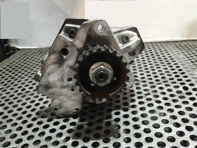 bontott AUDI A6 C6 Nagynyomású Szivattyú