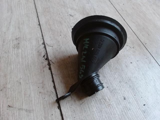 bontott AUDI A6 C6 Olaj Beöntő Cső