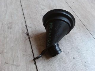 bontott AUDI A6 C6 Olaj Beöntő Cső